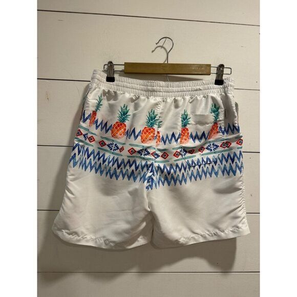 Chubbies Men's Pineapple Aztec Swim Trunks 7" Large - Picture 2 of 5